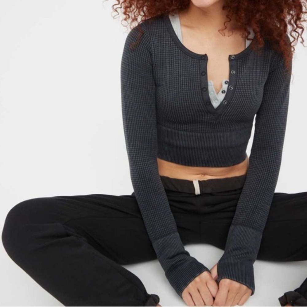 Aerie Offline Sports Bra and Long-sleeve set